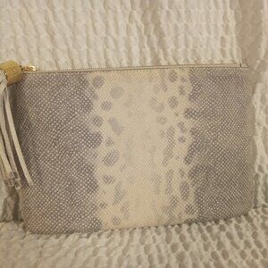 NEW Gill Fashion Zip Close Makeup Coin Bag Clutch Purse Wallet